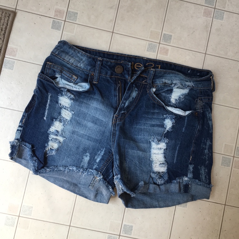 Rue21 | distressed denim shorts